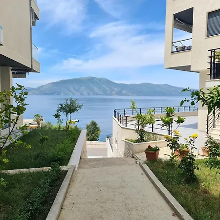 Sea View In Radhime 084 Apartman Vlora