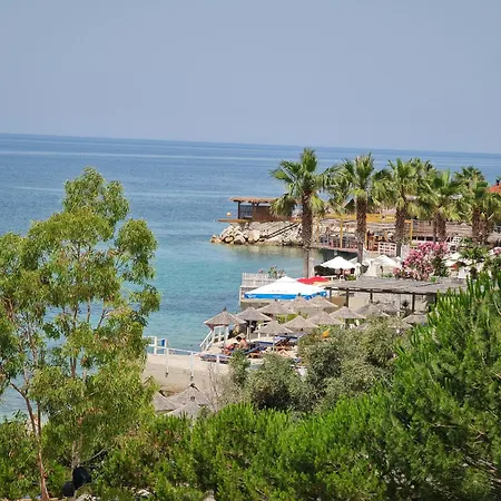 Sea View In Radhime 084 Appartamento *