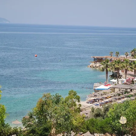 Sea View In Radhime 084 Appartamento *