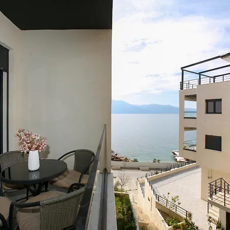 Sea View In Radhime 084 Appartamento Vlorë