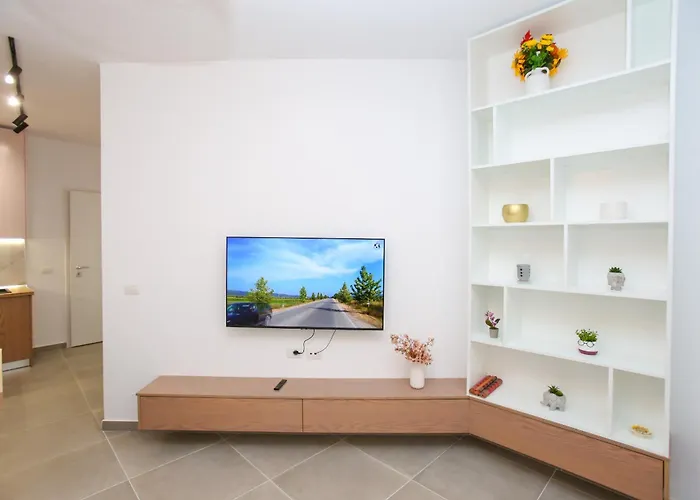 Sea View In Radhime 084 *